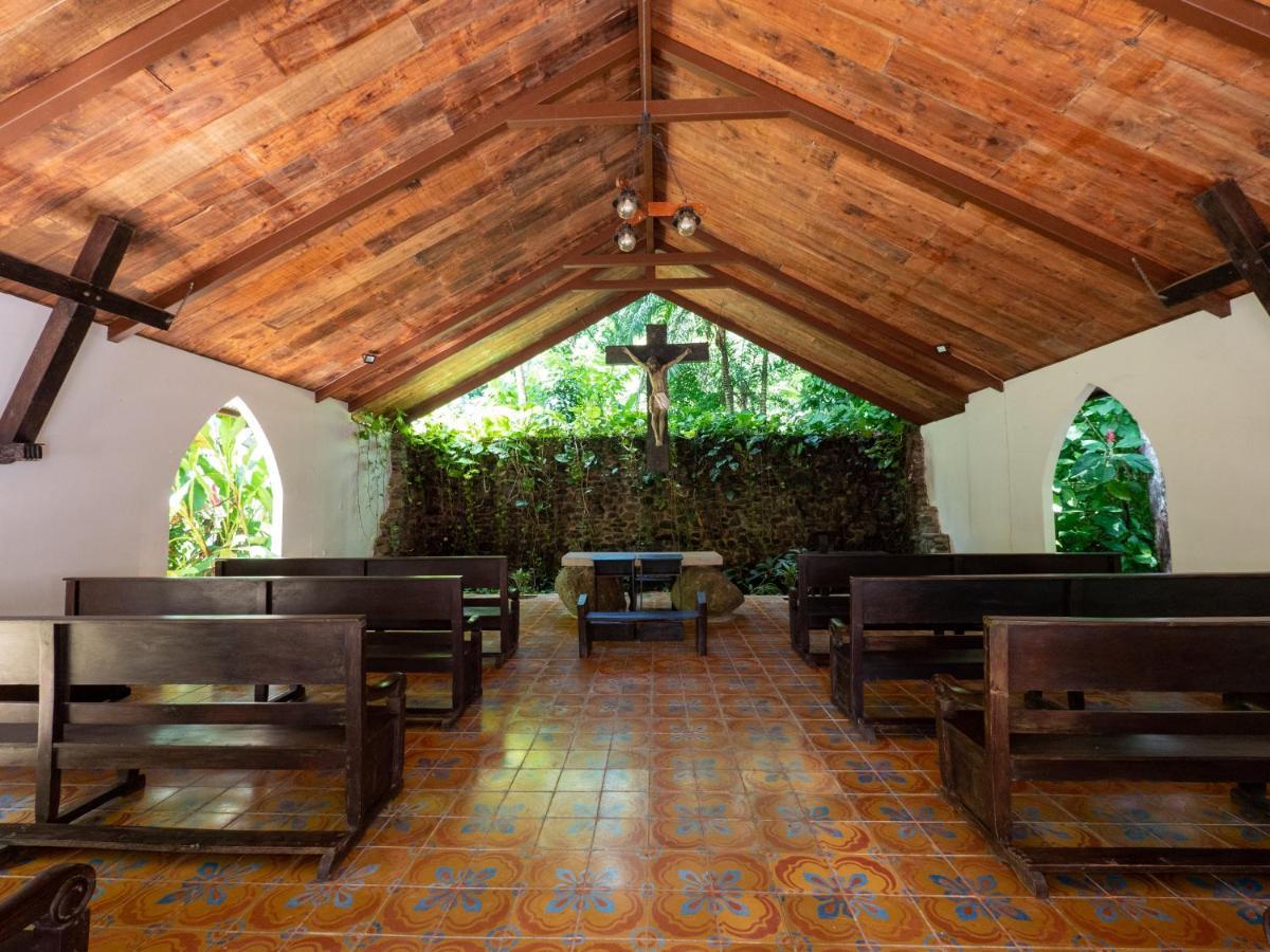 Lapas Jungle Village Resort
