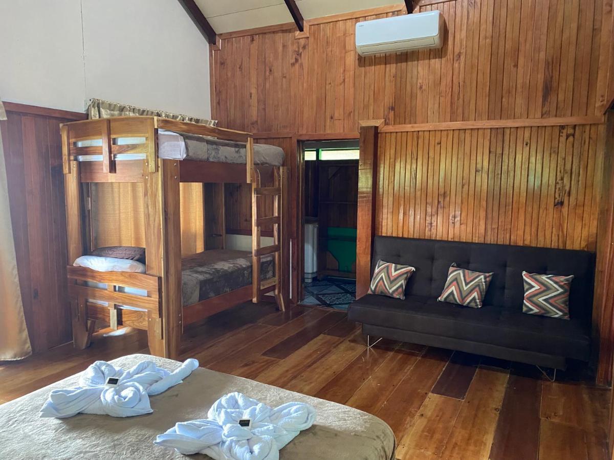 Cabana Ara Macao Lodge