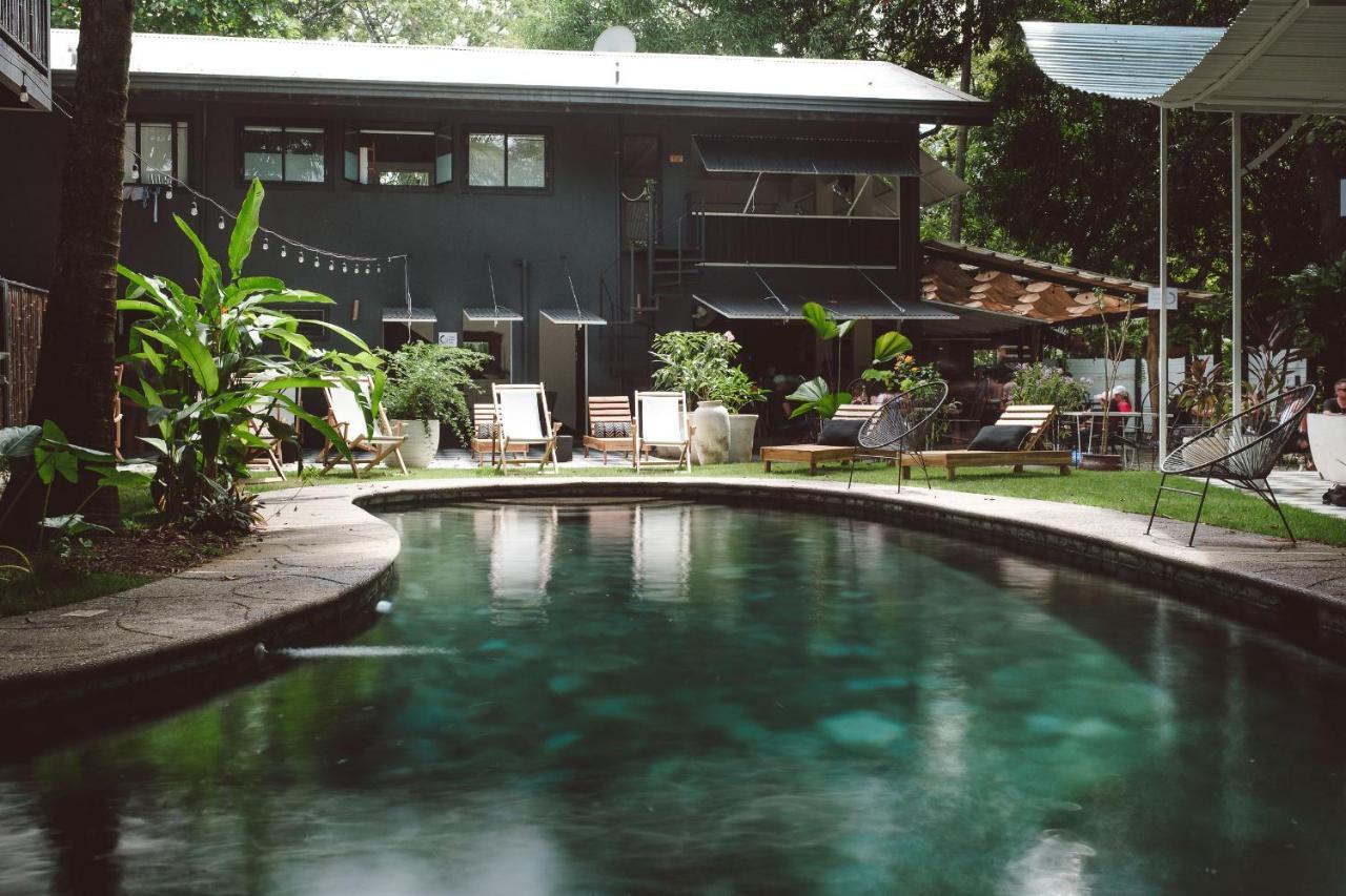 La Negra Surf Hotel