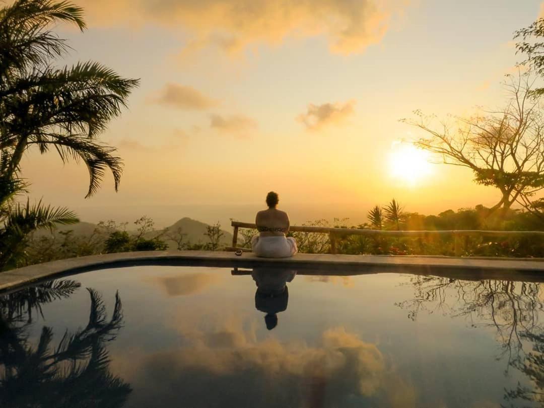 Domos Mirador Romantic Private Honeymoon Glamping Miramar