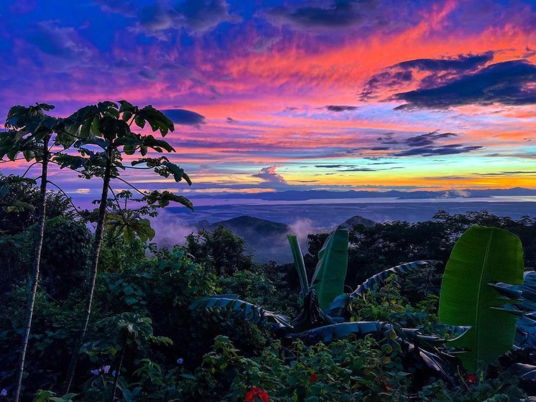 Domos Mirador Romantic Private Honeymoon Glamping 3*
