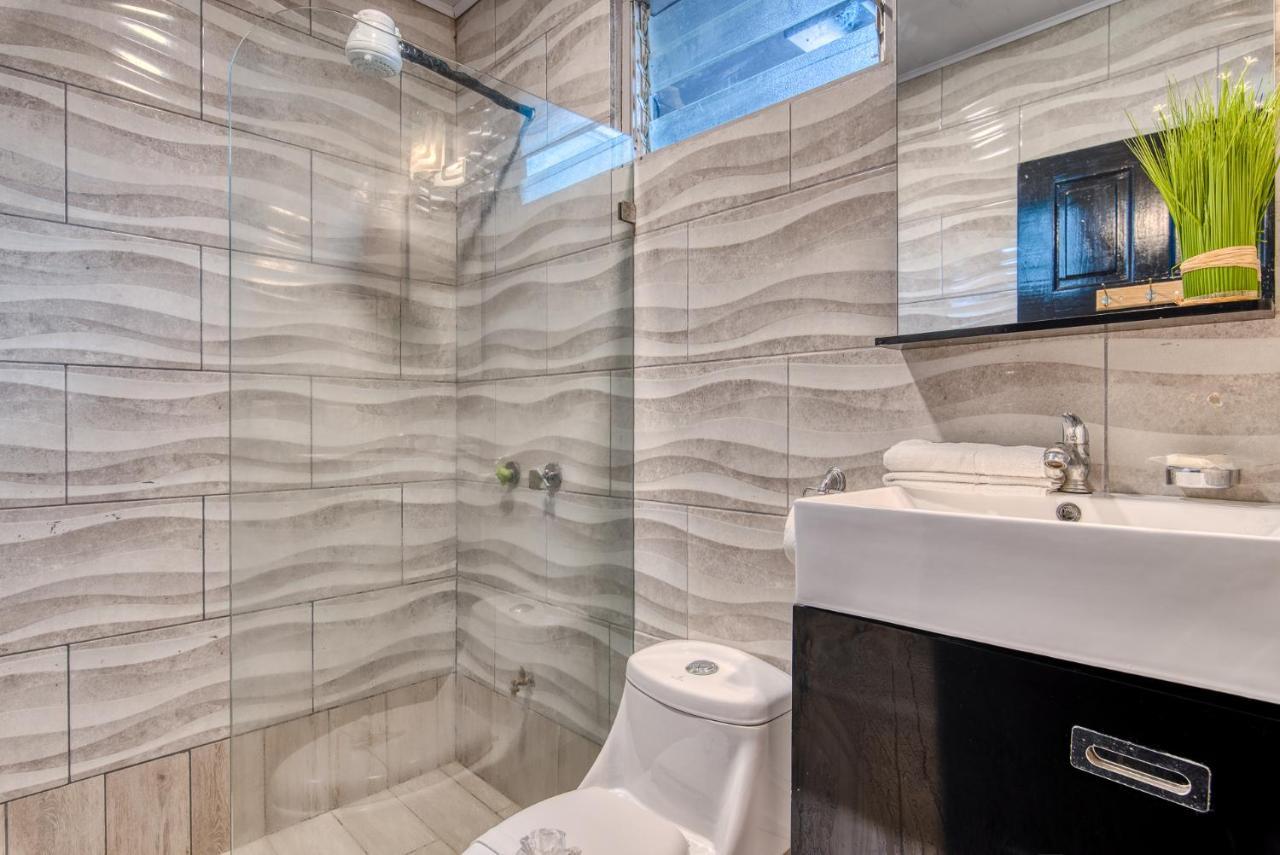 Izus Place Inn 3*