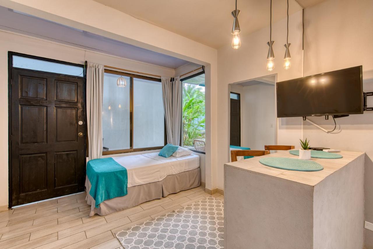 Izus Place