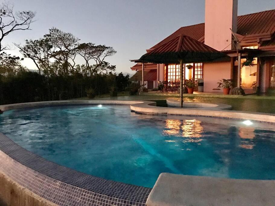 Dream Villa, Ocean View & Pool!