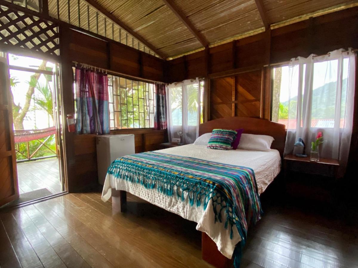 Bed & Breakfast Pacific Edge Eco *