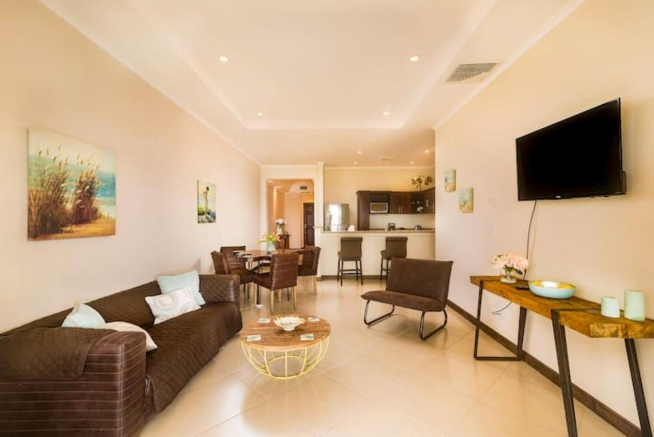 Holiday home Playa Flamingo, Stunning Sunset View Flamingo Towers 17 *