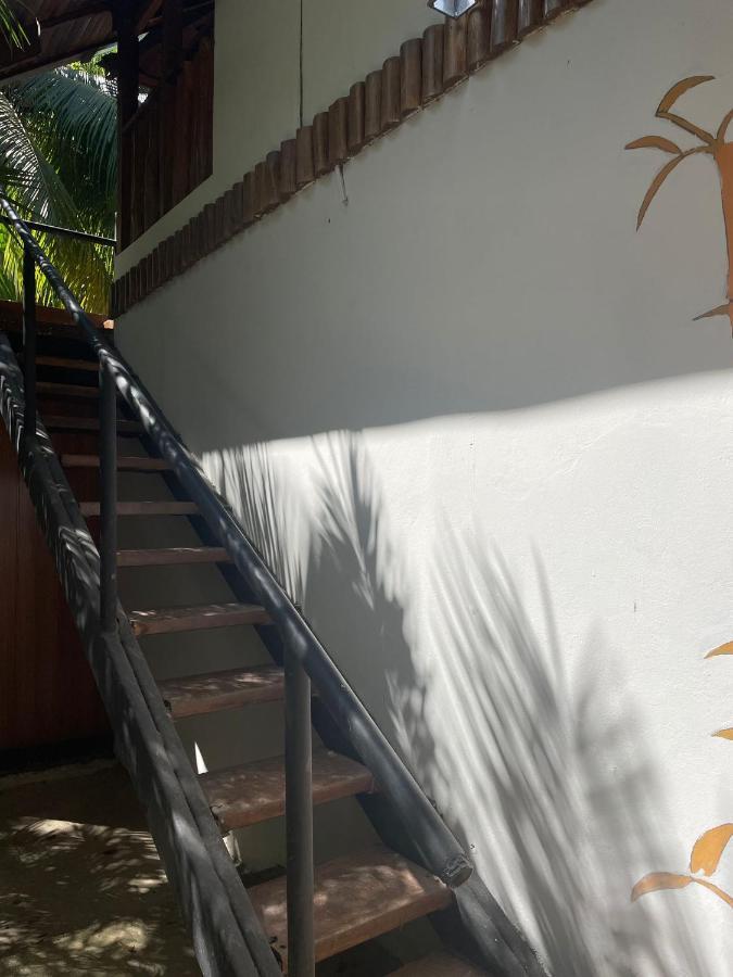 Cabinas Inn Playa Santa Teresa (Puntarenas)