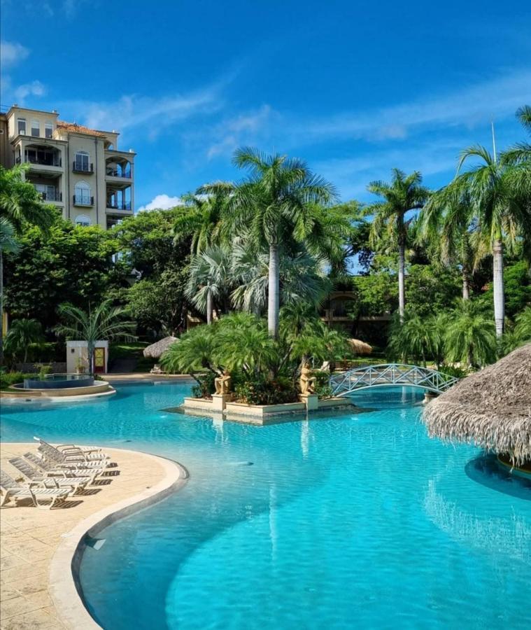 206 Matapalo Apartment Tamarindo