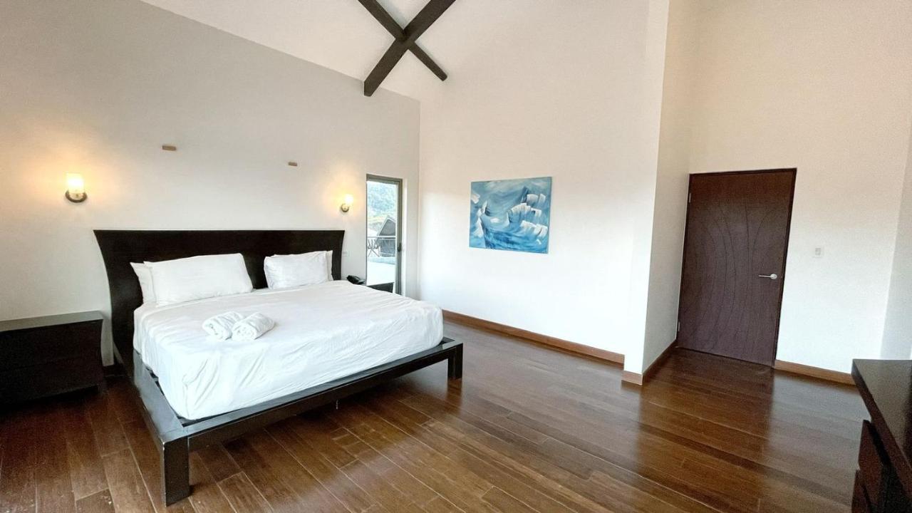 Luxury Sky Penthouses 3-6br Condo-hotel At Oceano