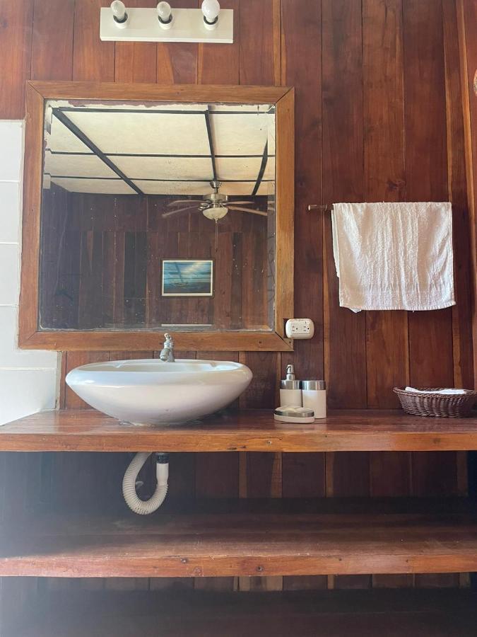 Cabinas 3* Playa Santa Teresa (Puntarenas)
