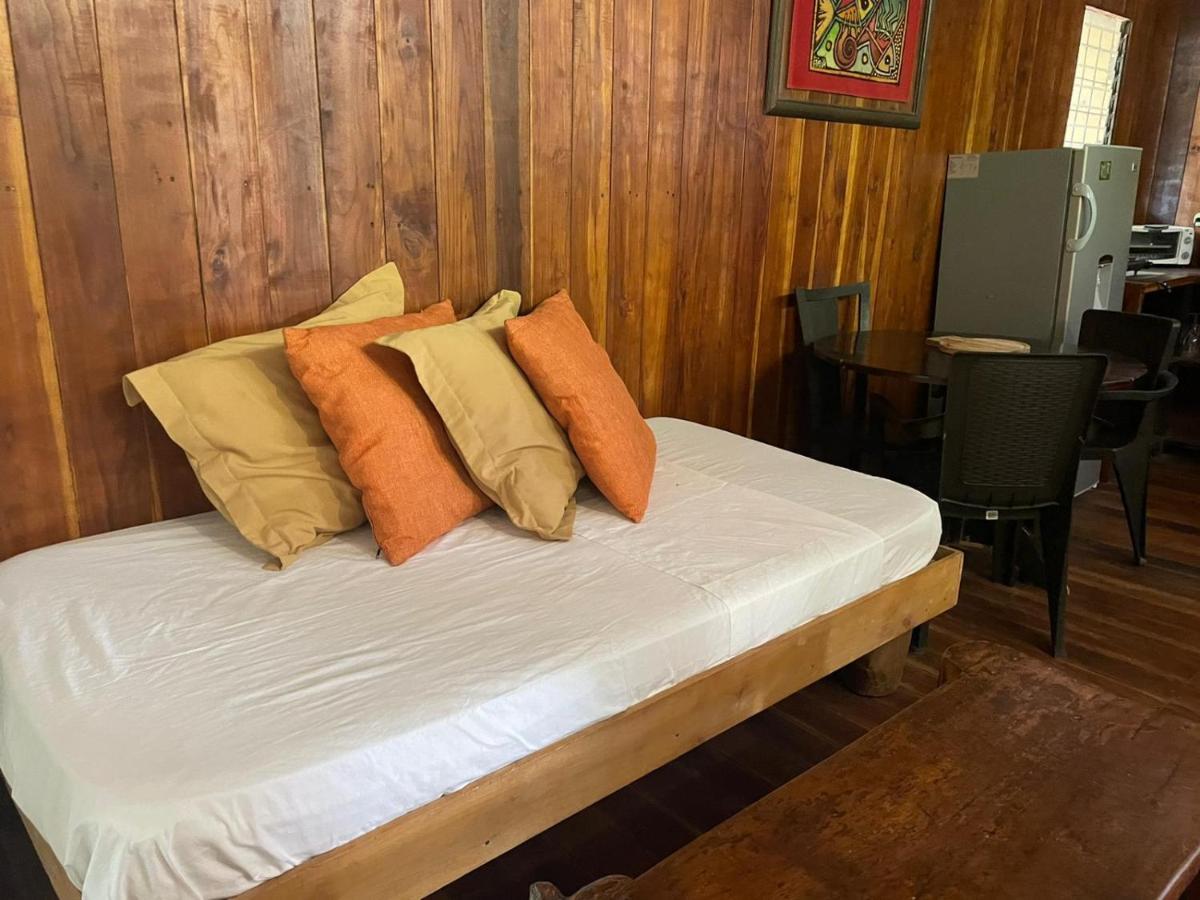 Inn Cabinas Playa Santa Teresa (Puntarenas)