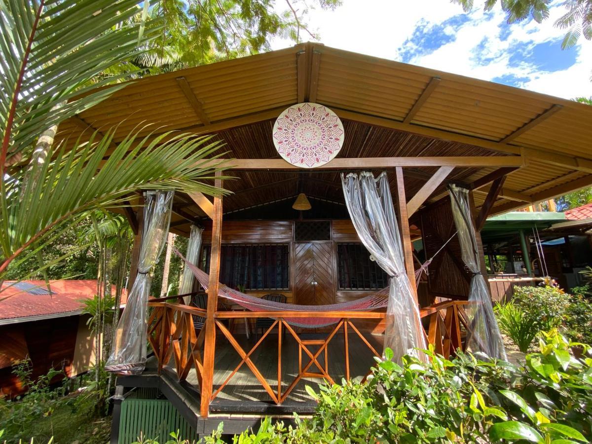 Pacific Edge Eco Dominical