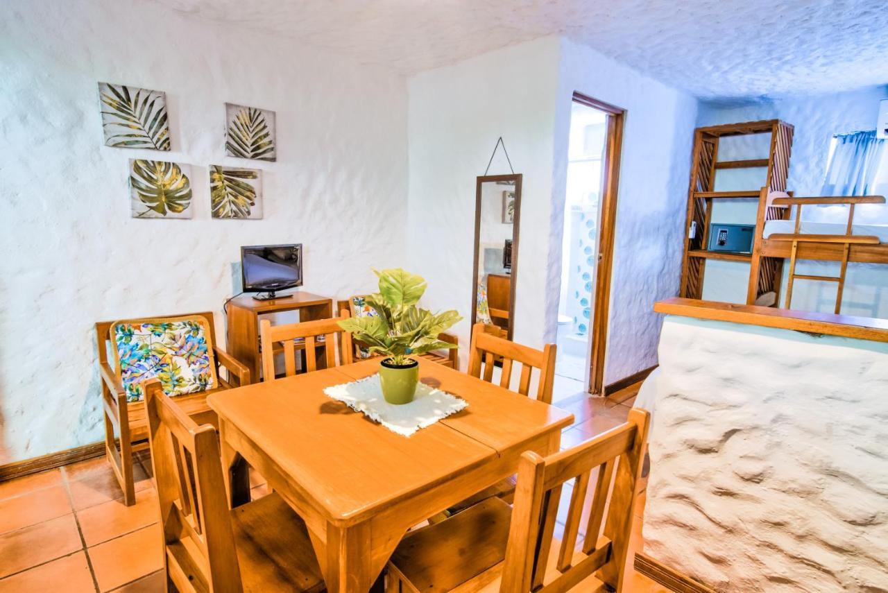 Ola Bonita Beachfront 3*