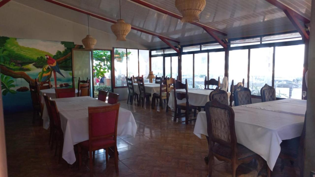 Hotel La Cueva *