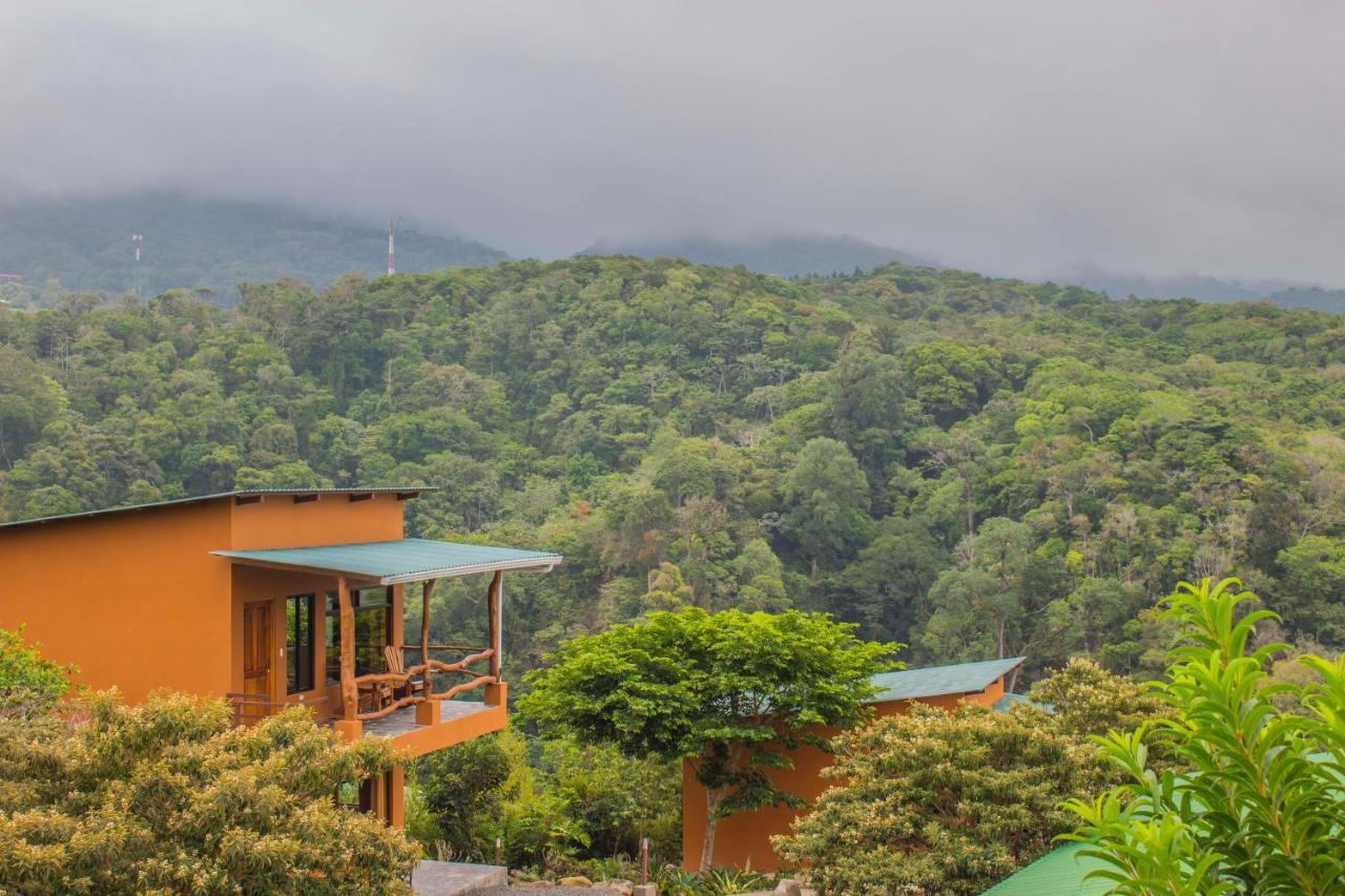 Lodge Rainbow Valley Costa Rica