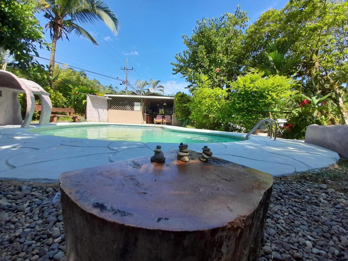 Bed & Breakfast Hotel El Colibri Rojo - Cabinas - Le Colibri Rouge 2*
