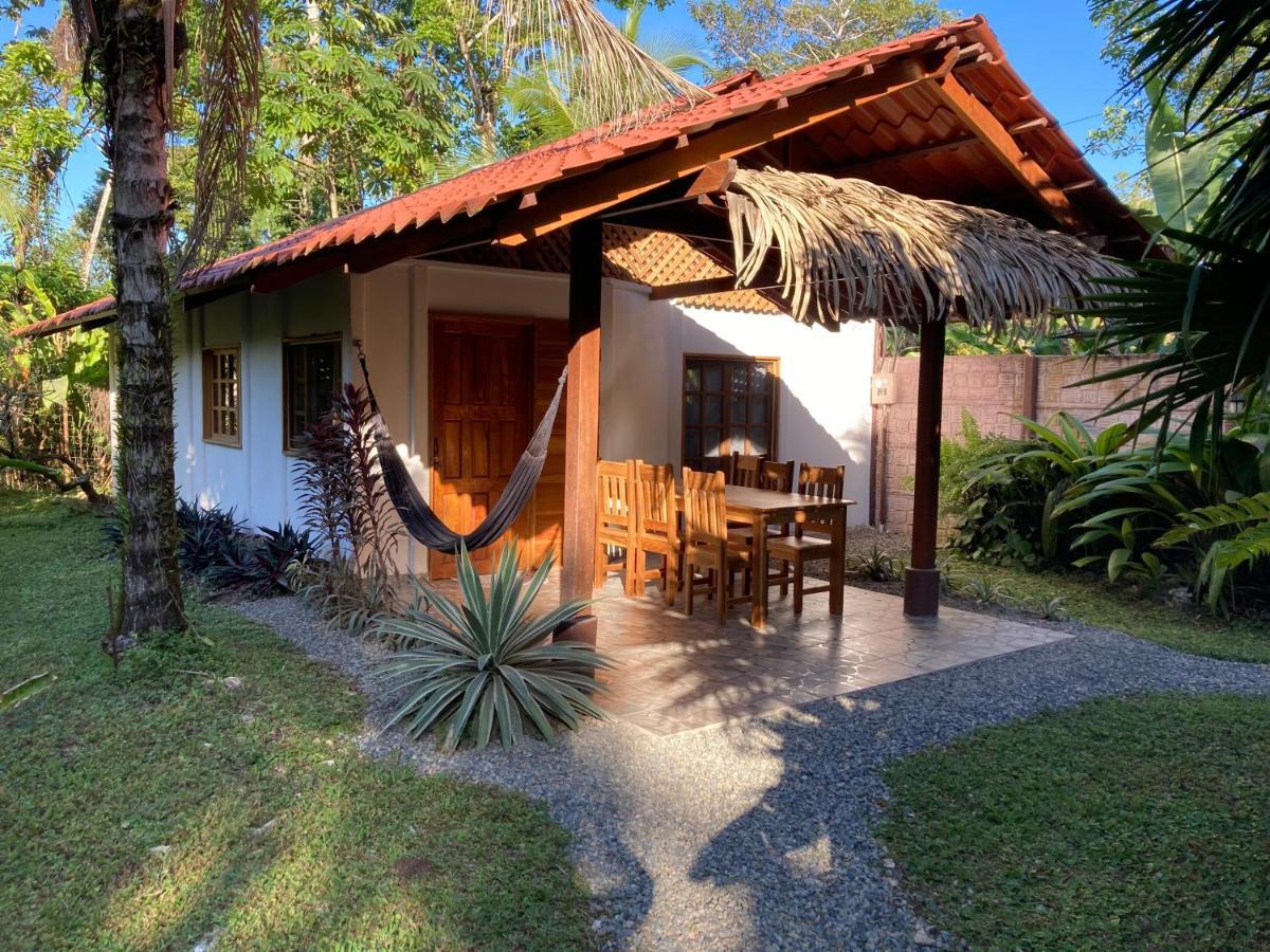 Pura Vida Vegana Resort Cahuita
