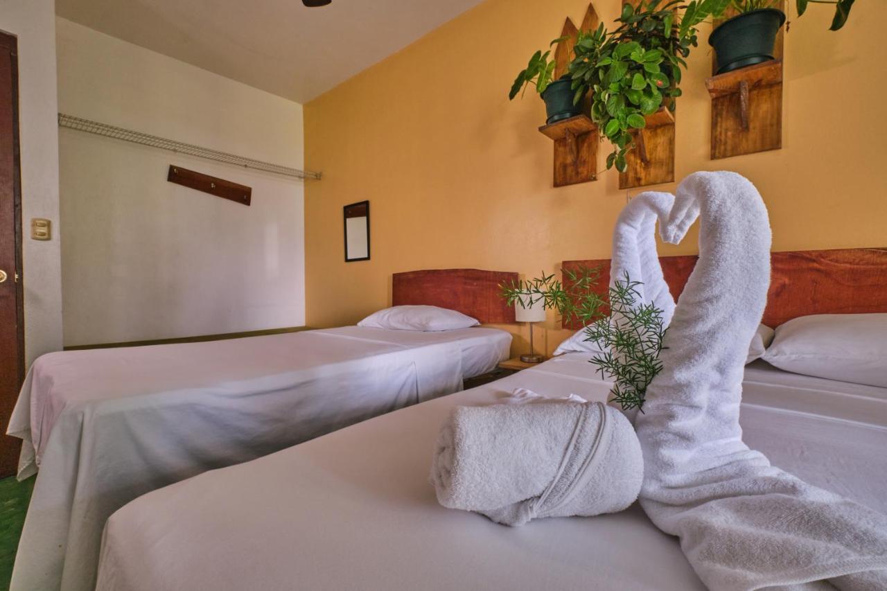 Jacquelina Hotel *