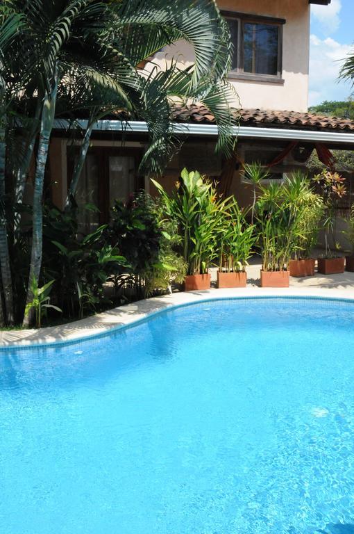 Domus Kahuna Bed & Breakfast 3*