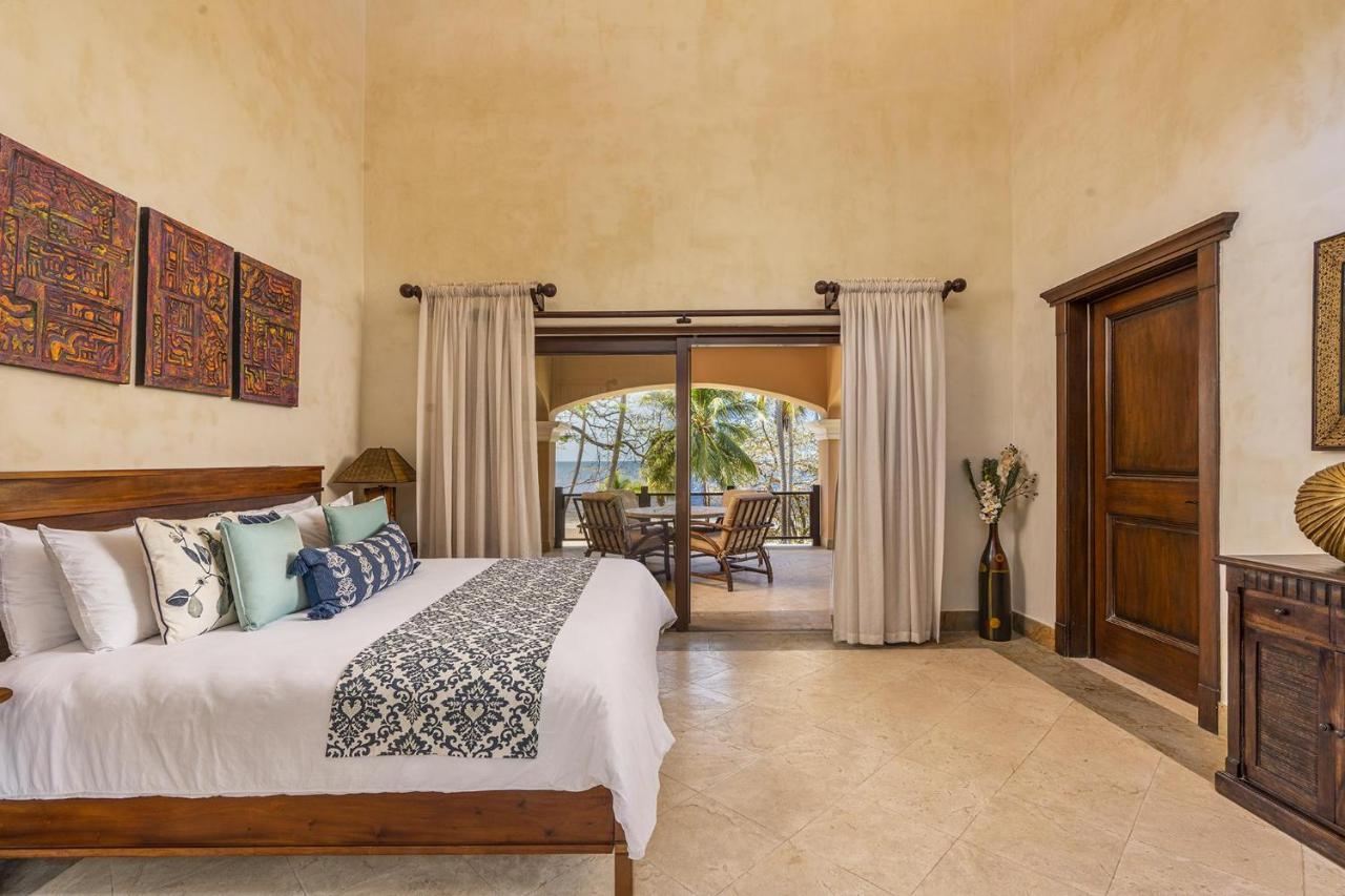 Incomparable 5-bd Beachfront Mansion - Daily Maid Incl Villa Playa Flamingo