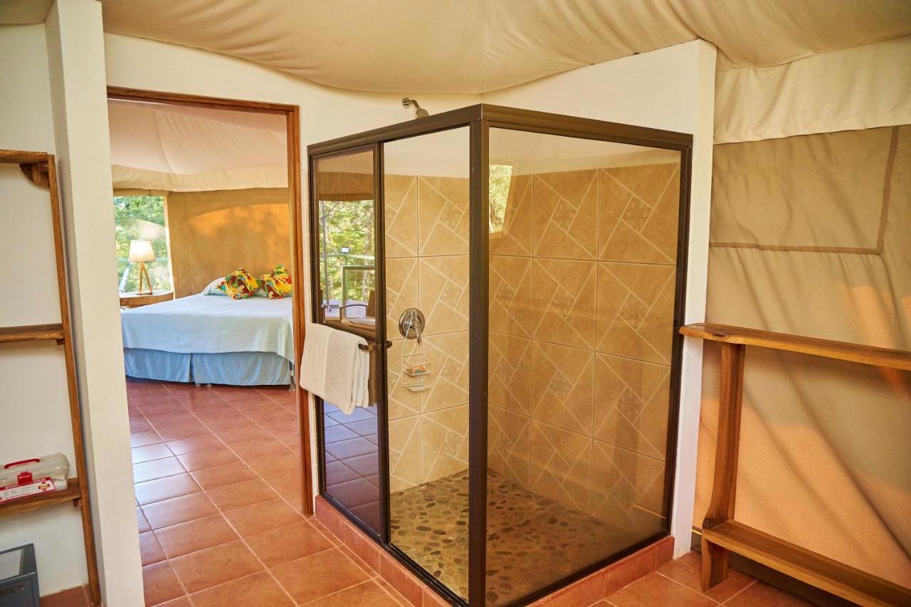 Manoas Luxury Camping And Rentals 3*