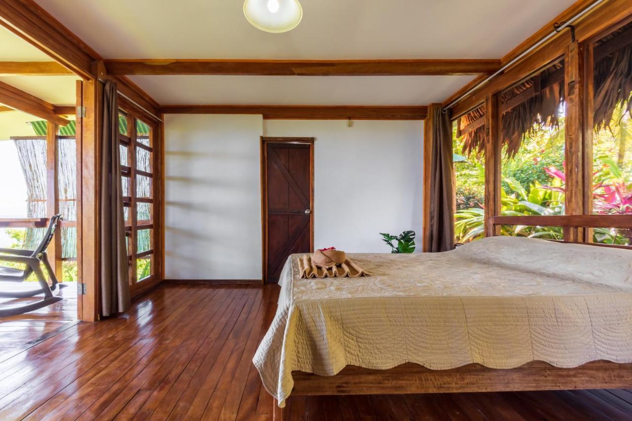 Punta Marenco Lodge *