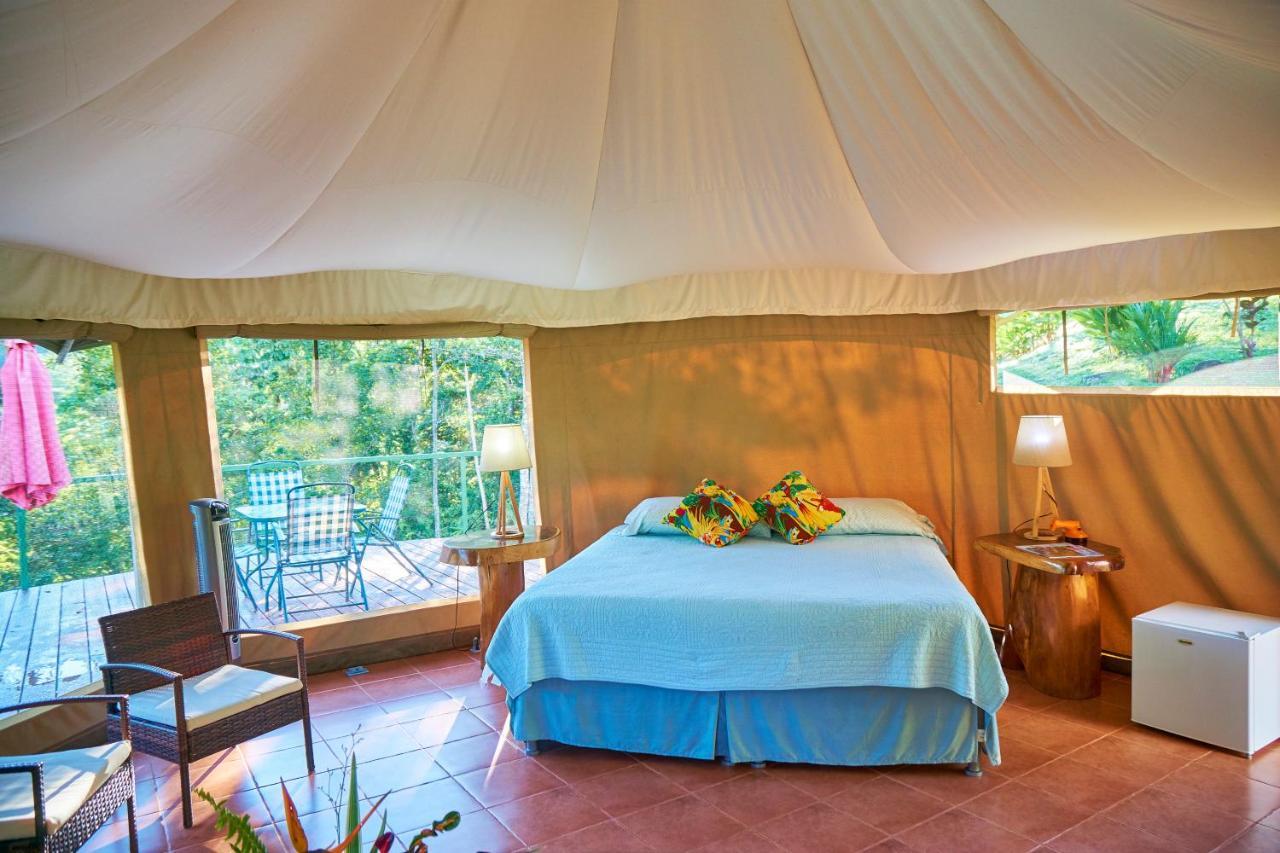 Bed & Breakfast Manoas Luxury Camping And Rentals Uvita