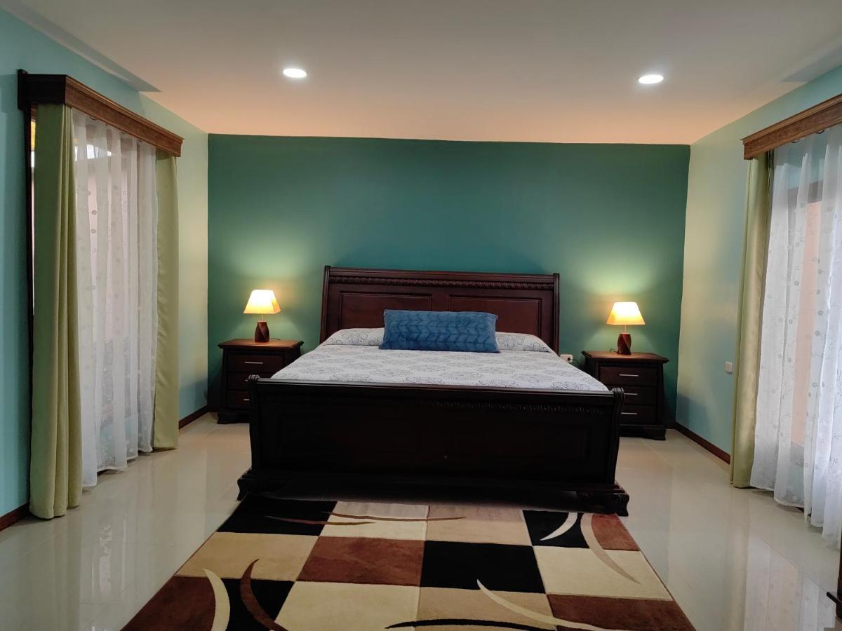 House Apartment *