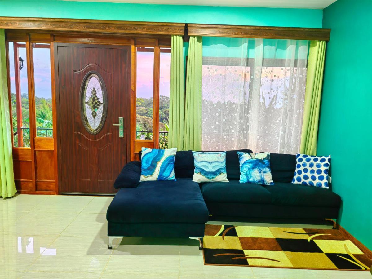 House Apartment *
