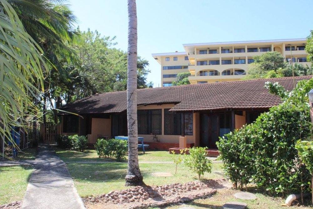 Hotel Flamingo Marina 4*