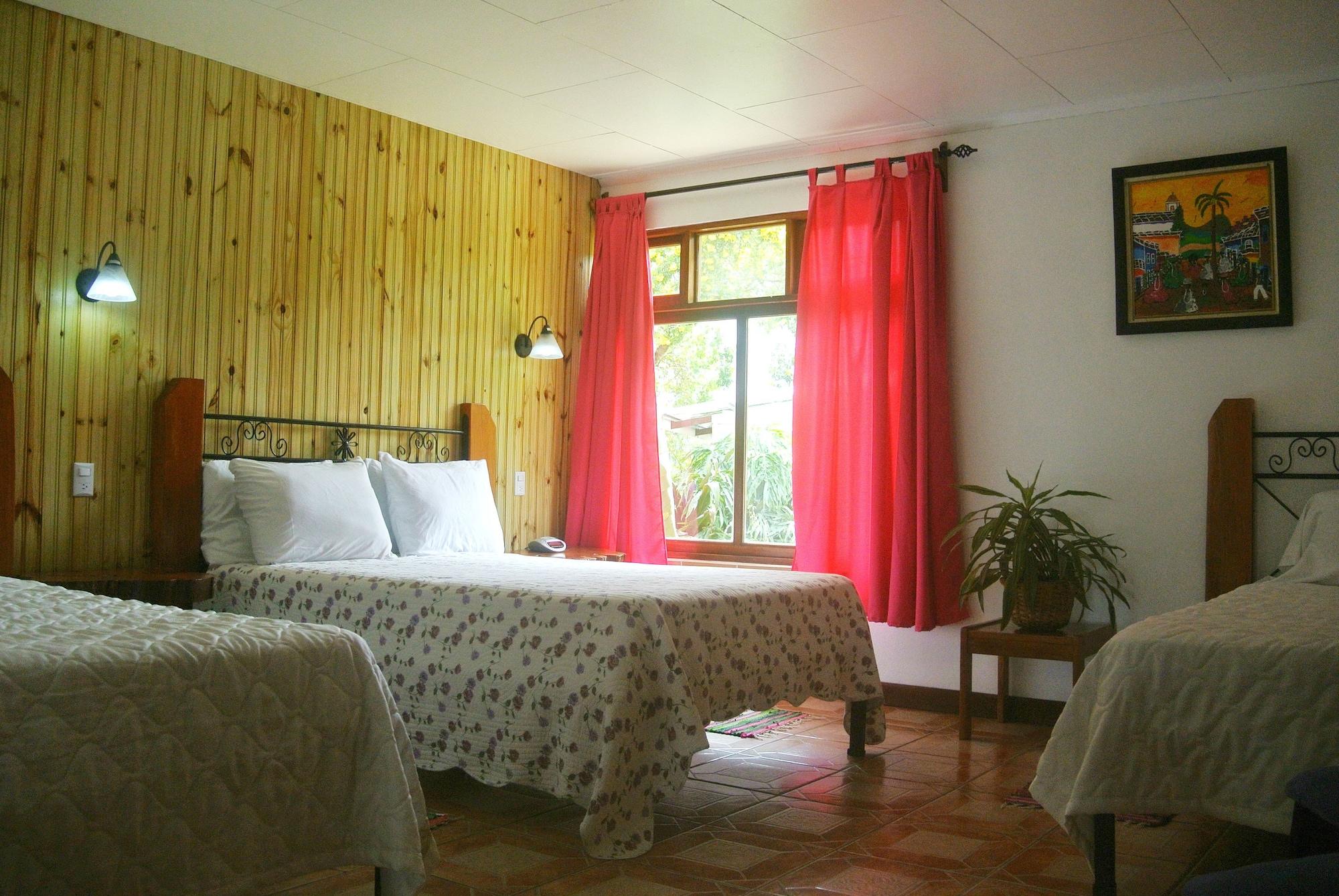 Guayabo Hotel