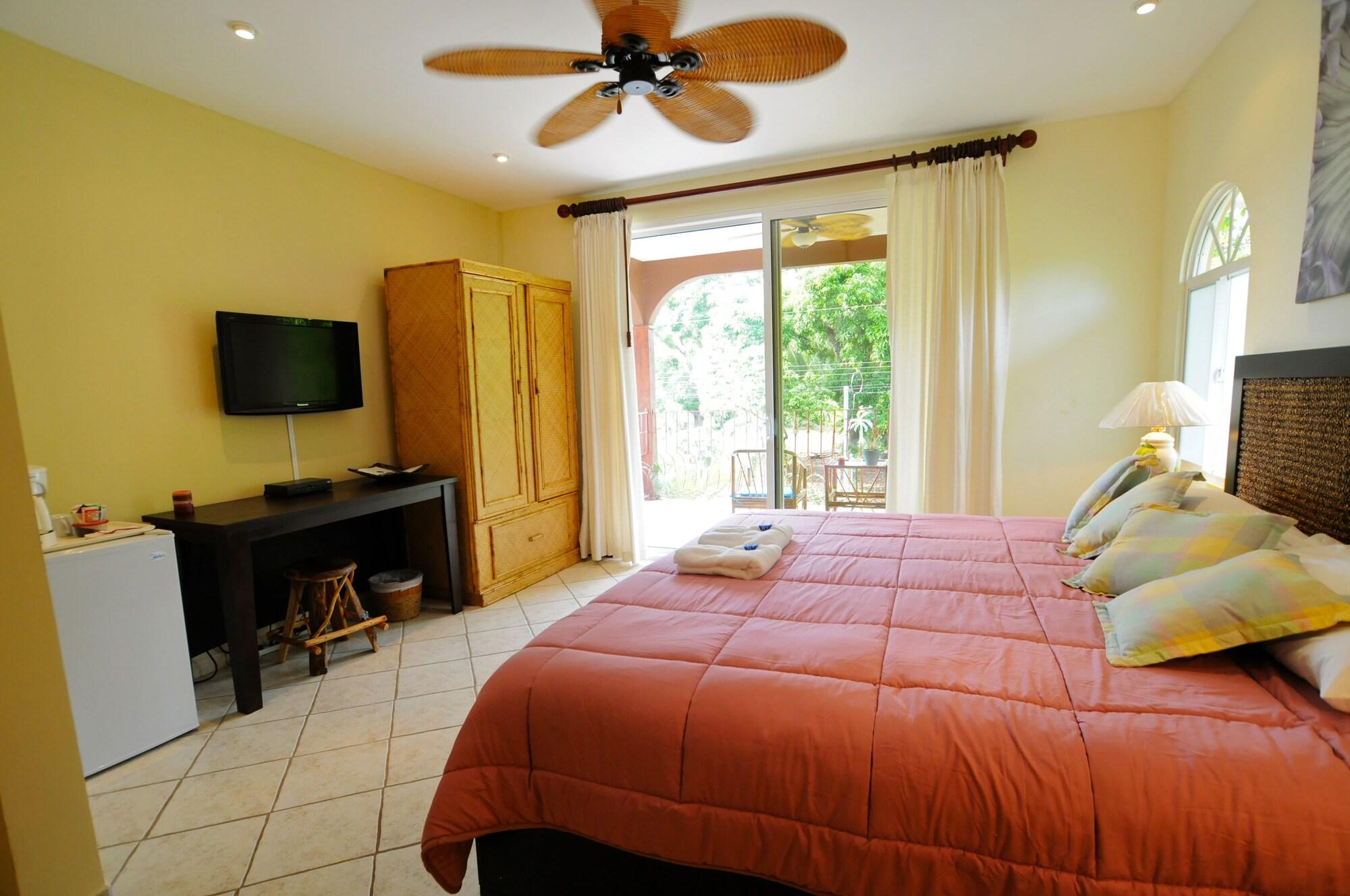 Hotel Cocomar Beachfront