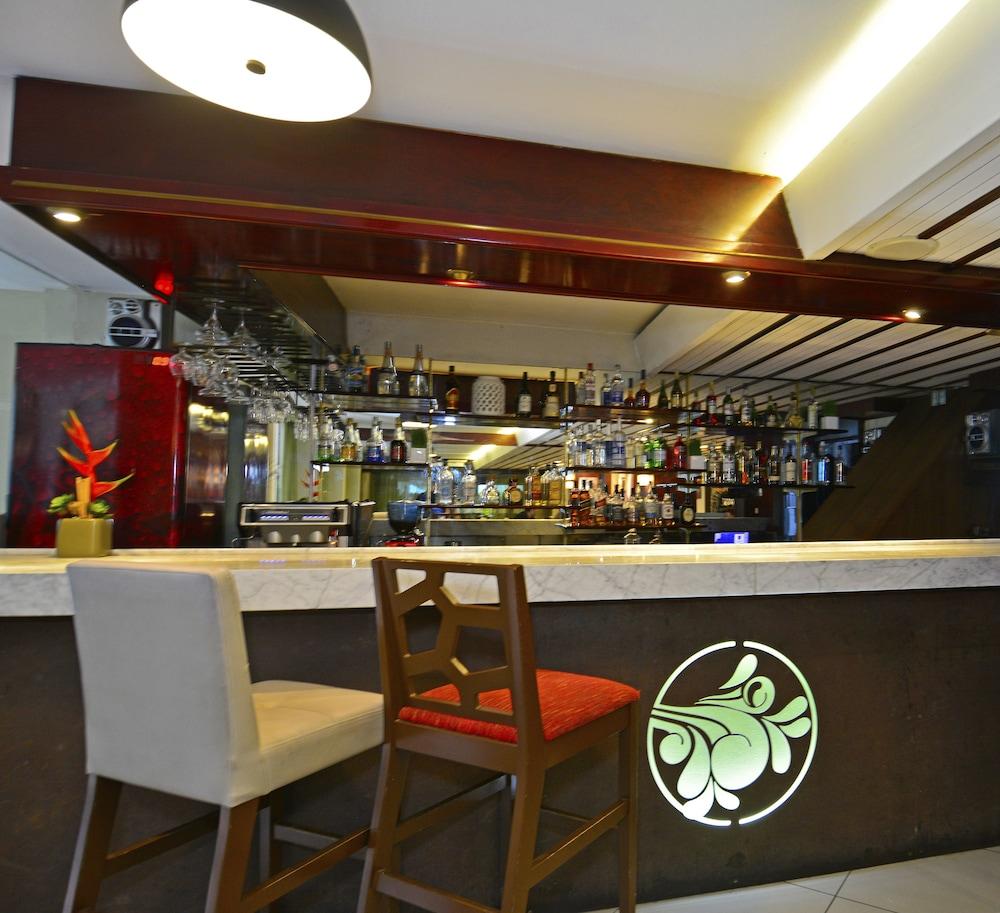 Autentico Hotel