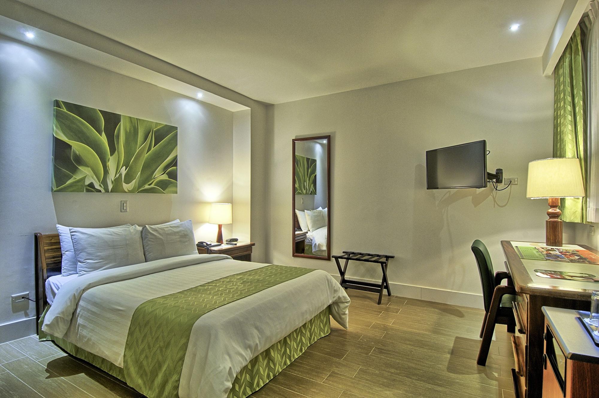 Hotel Balmoral Cr, Historic District San Jose (San Jose)