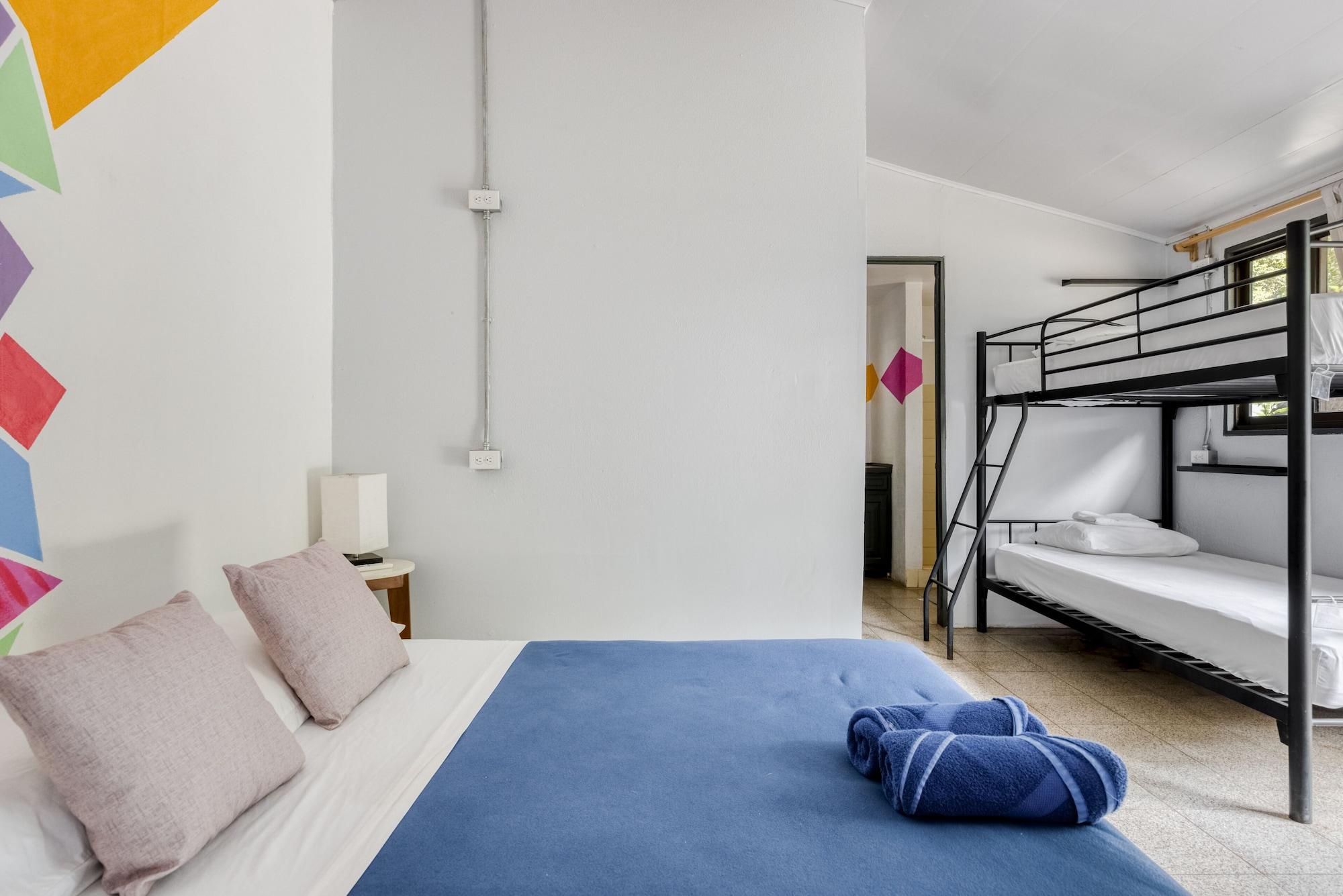 Slumber Party Tamarindo