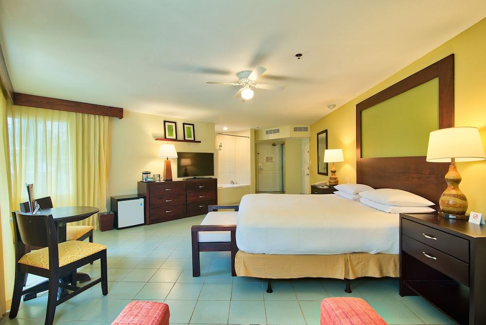 Fiesta All Inclusive Central Pacific - Costa Rica Resort 5*