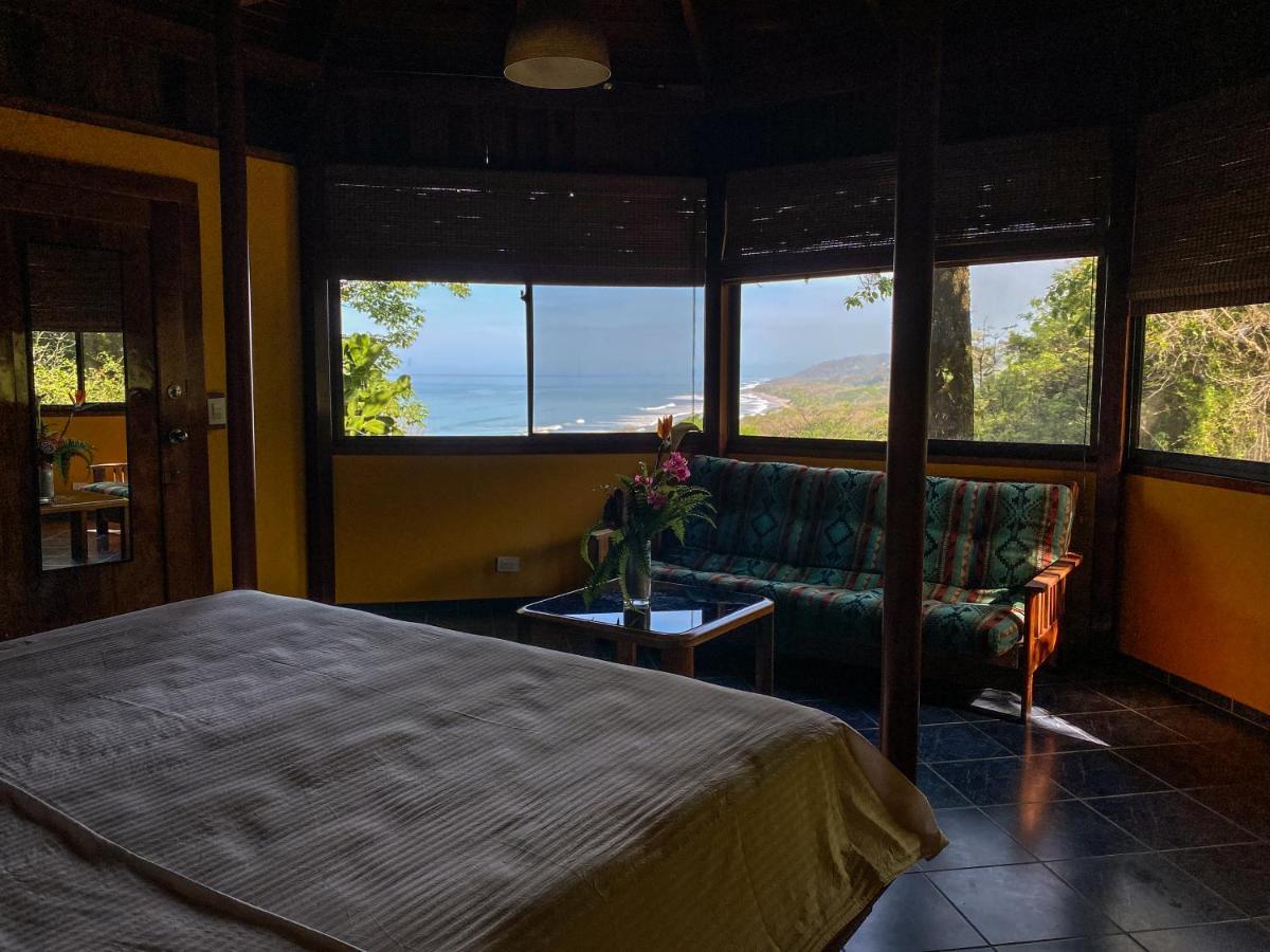 Hotel Vista De Olas 4*