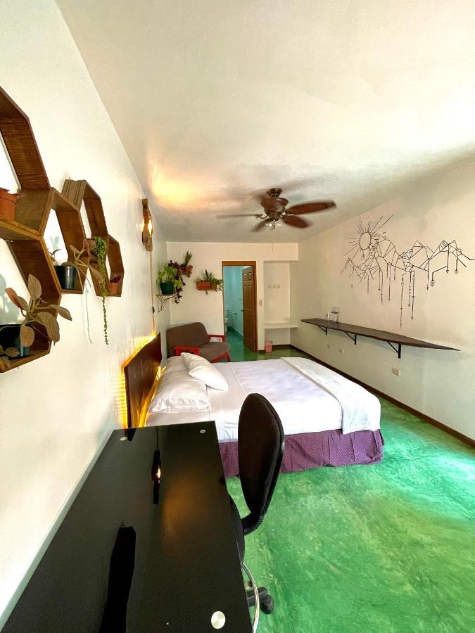 Hotel Jacquelina *