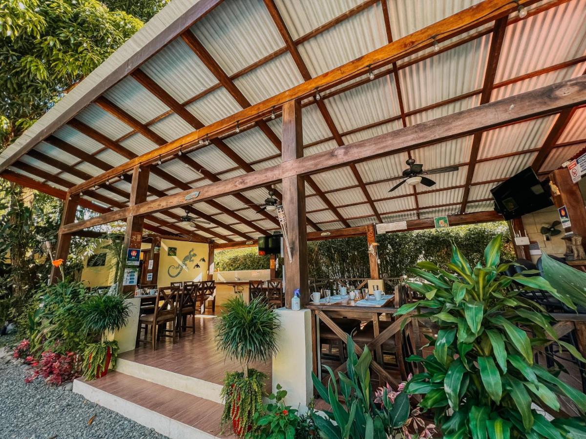 Tropical Apartment