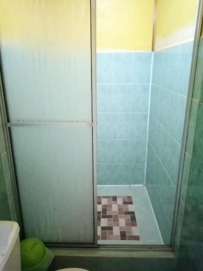 Cabinas Popular Hotel 2*