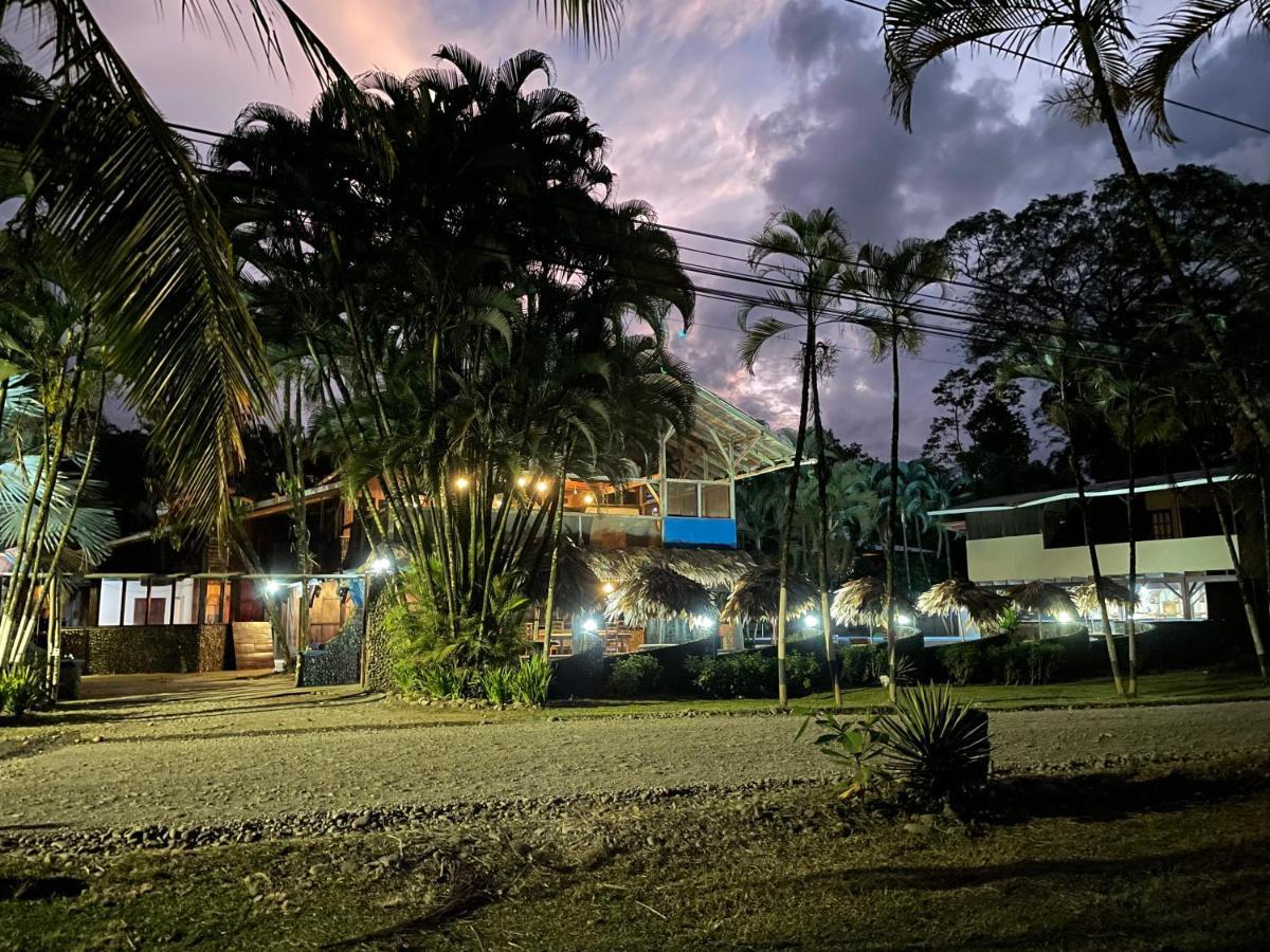 Perla Negra Beachfront Hotel