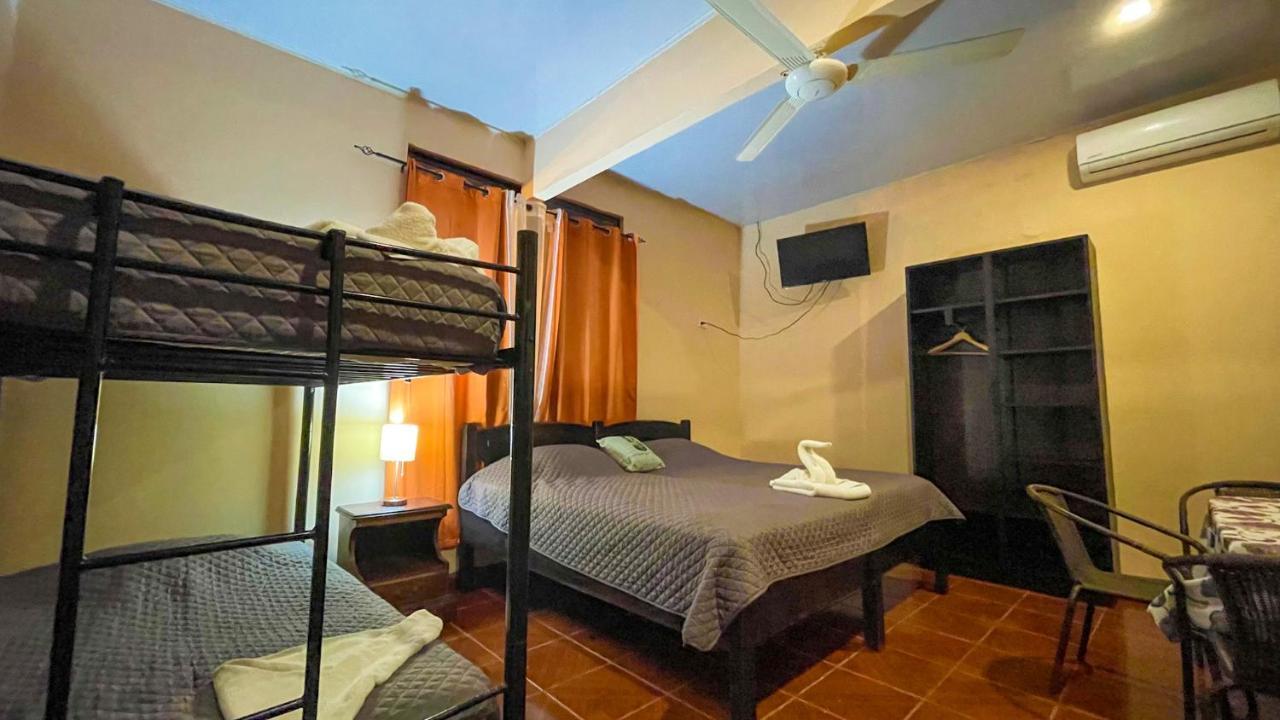 Hotel Beachfront Vista Hermosa *