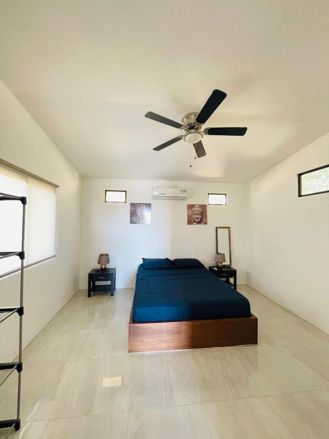 Coral Palace Apartment