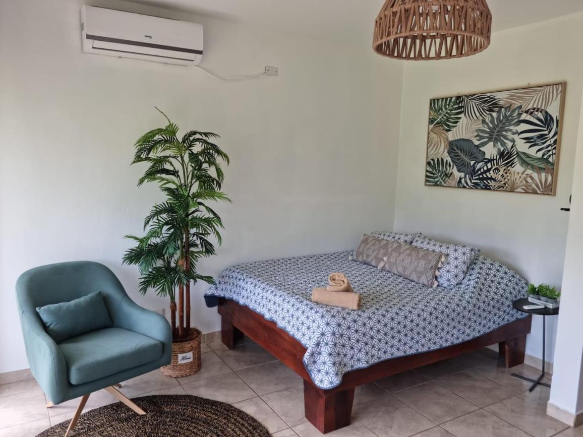 Izus Place Inn Jaco