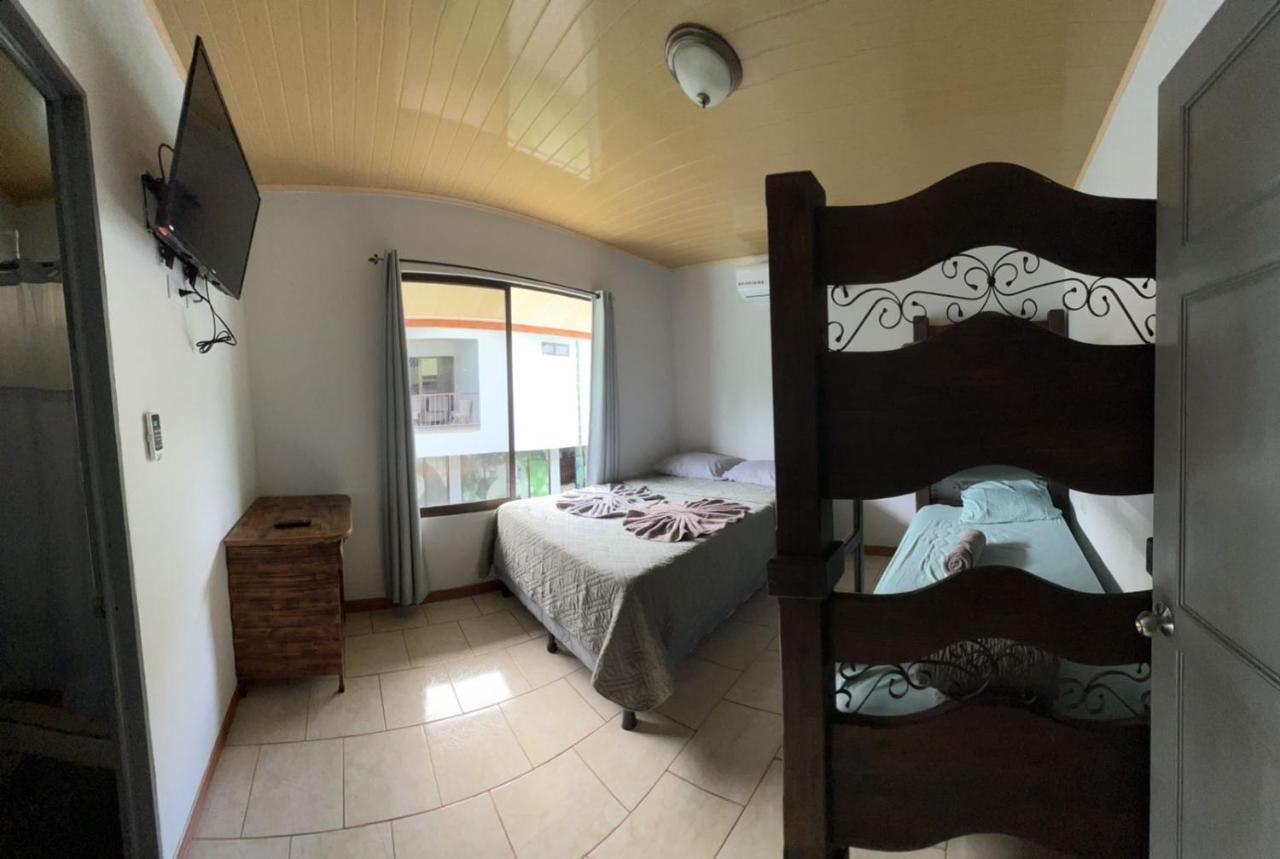 Hotel Hotel Cabinas El Tecal Uvita
