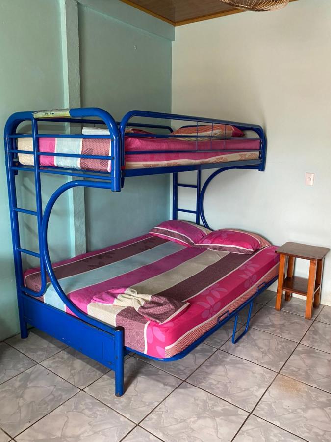 Cabinas Popular 2*