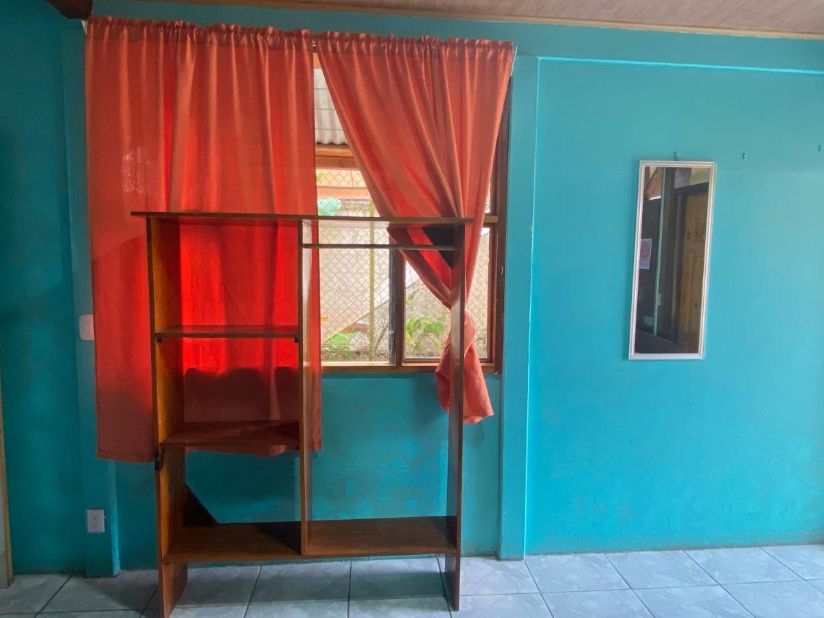 Hotel Cabinas Popular