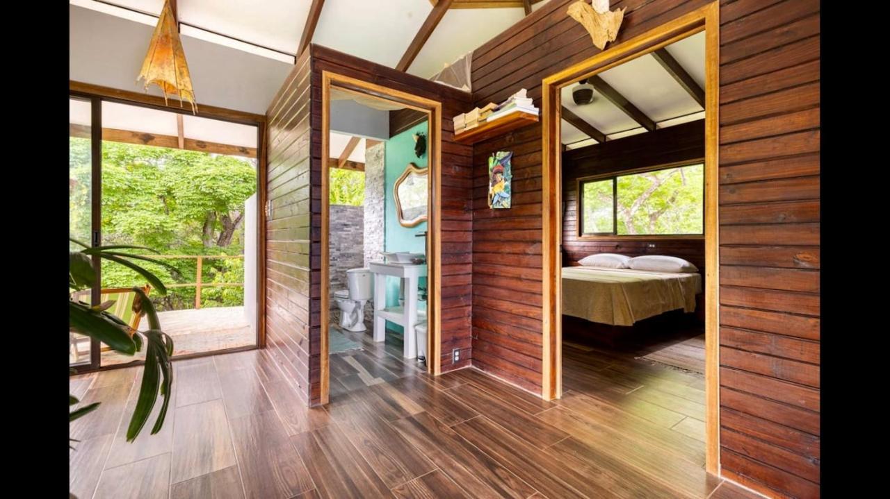 Private In With Ocean View Holiday home