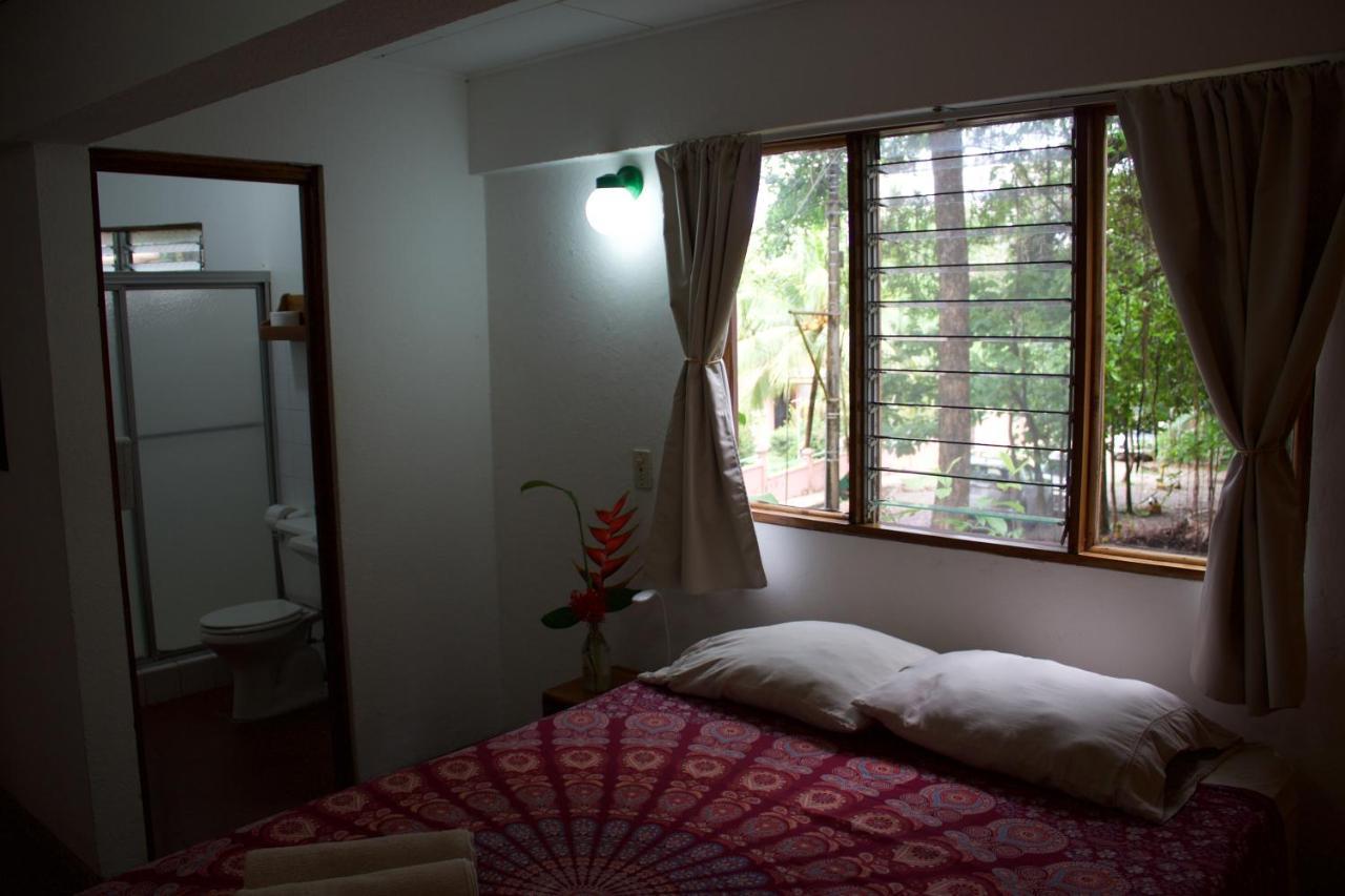 Tajalin Hotel 2*