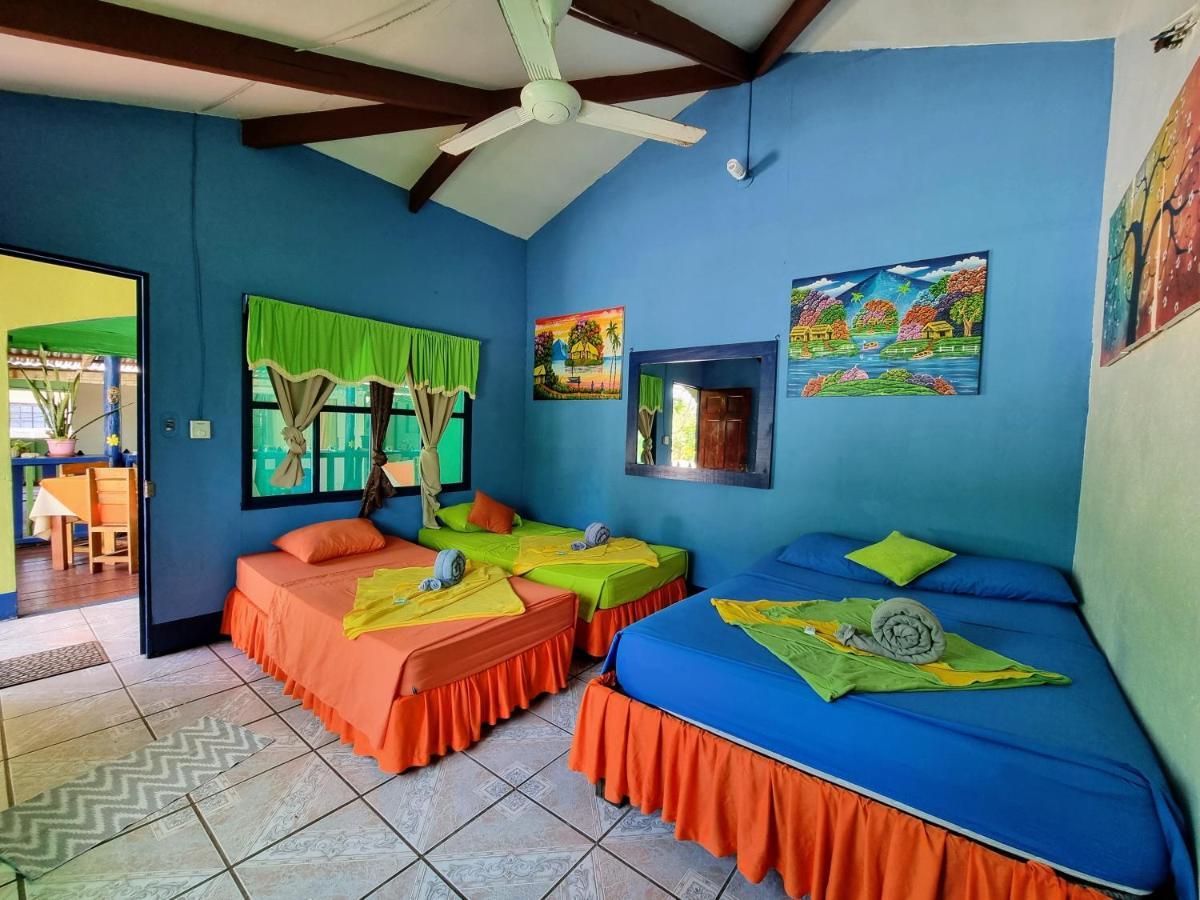 Cabinas Natural Tortuguero